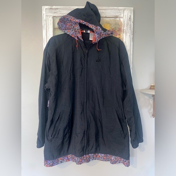 Nike Jacket Women’s Black Anorak Hooded 90s Vented White Tag Cute!!! Size Small - Picture 1 of 10